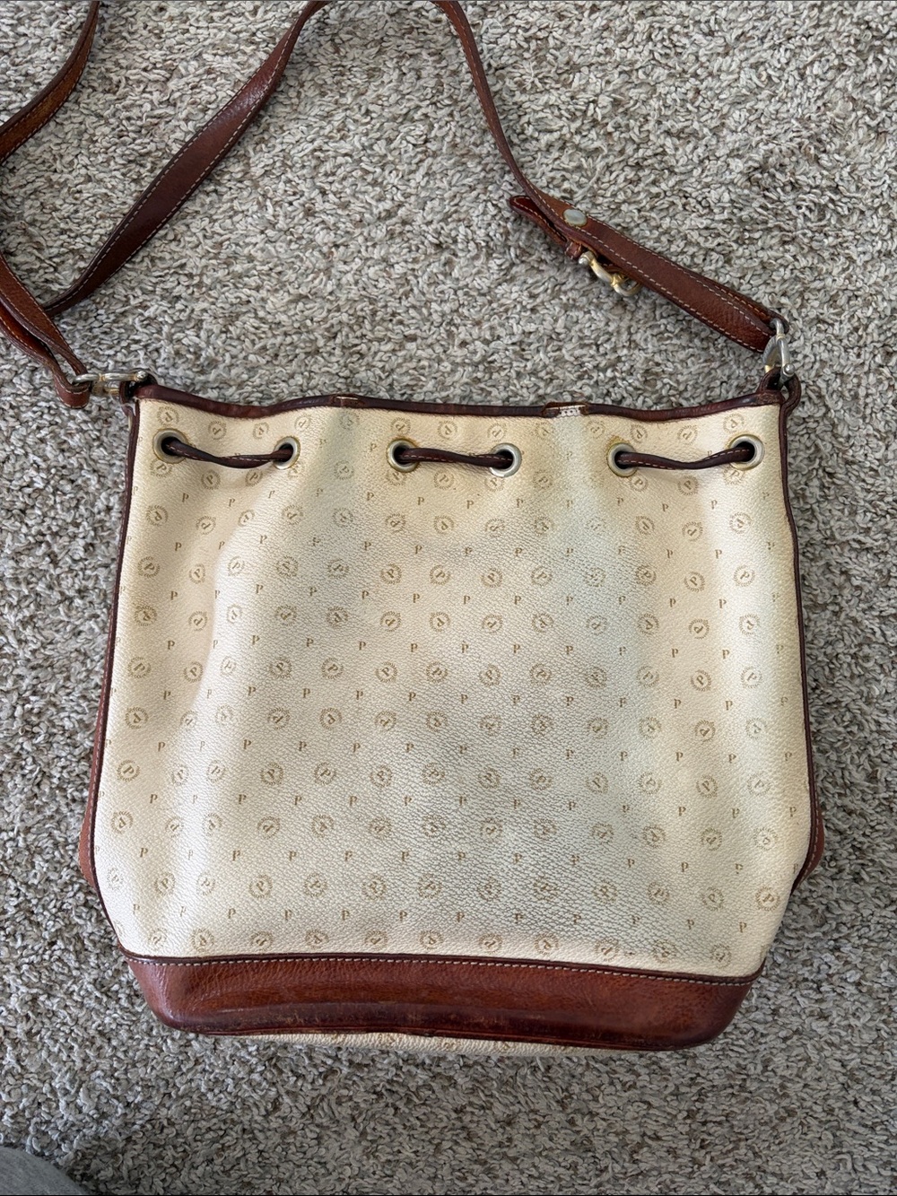 Vintage Pollini Cream and Brown Crossbody Drawstring Tote - Picture 2 of 10
